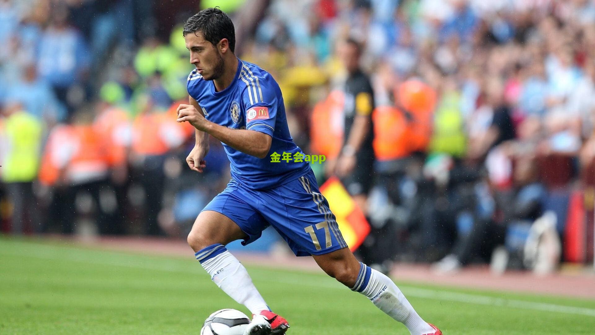 弗赖堡上演惊天逆转！最后10分钟连轰三球 马塔诺维奇双响击溃斯图加特